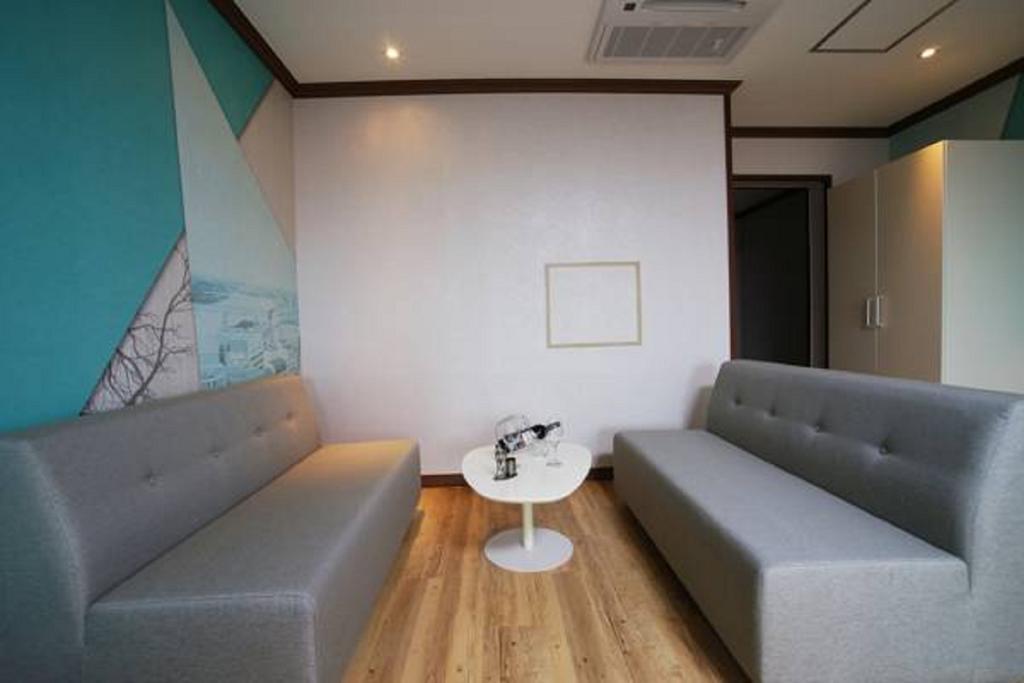Seongsan Aqua Beach Hotel Seogwipo Exterior foto